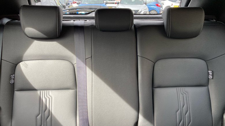 Nissan Juke 1.0 DiG-T 114 Tekna 5dr Petrol Hatchback